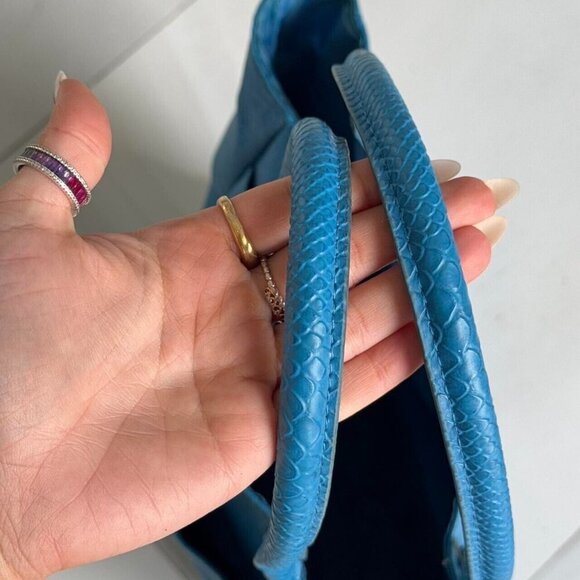 Large Blue Neiman Marcus Faux Snakeskin Tote Clean - Picture 6 of 8
